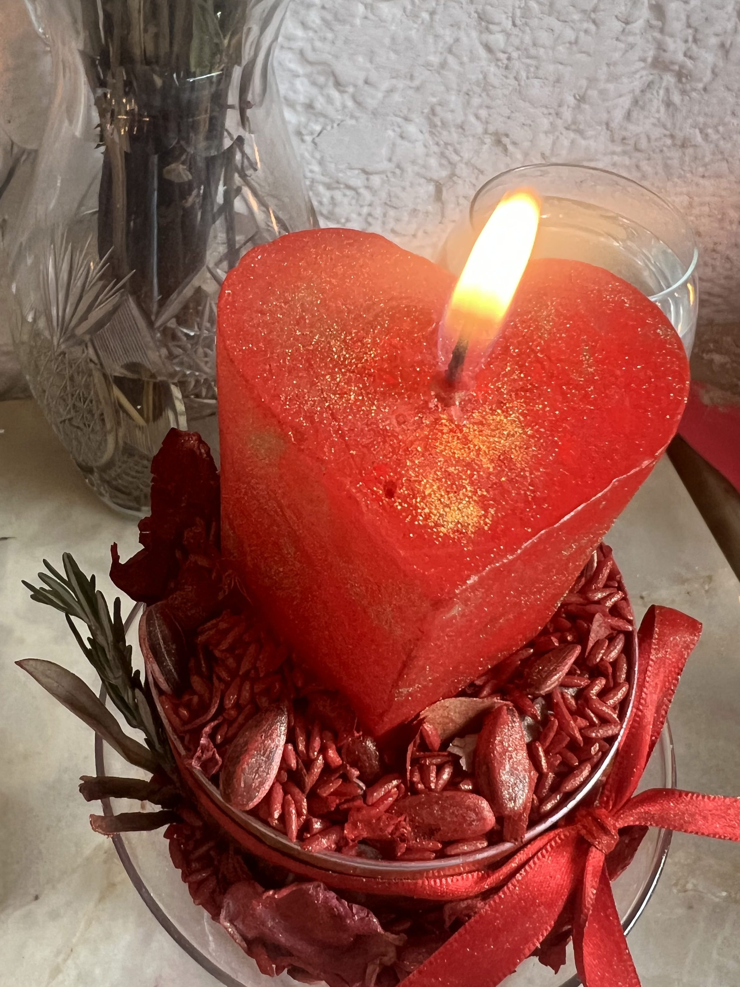 Vela en forma de corazón para rituales mágicos
